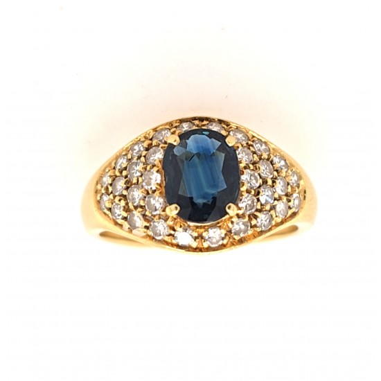 Pre Owned 18ct Sapphire and Diamond Dress Ring ZX627